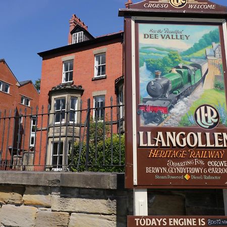 Westoe Hideaway Villa Llangollen Exterior photo