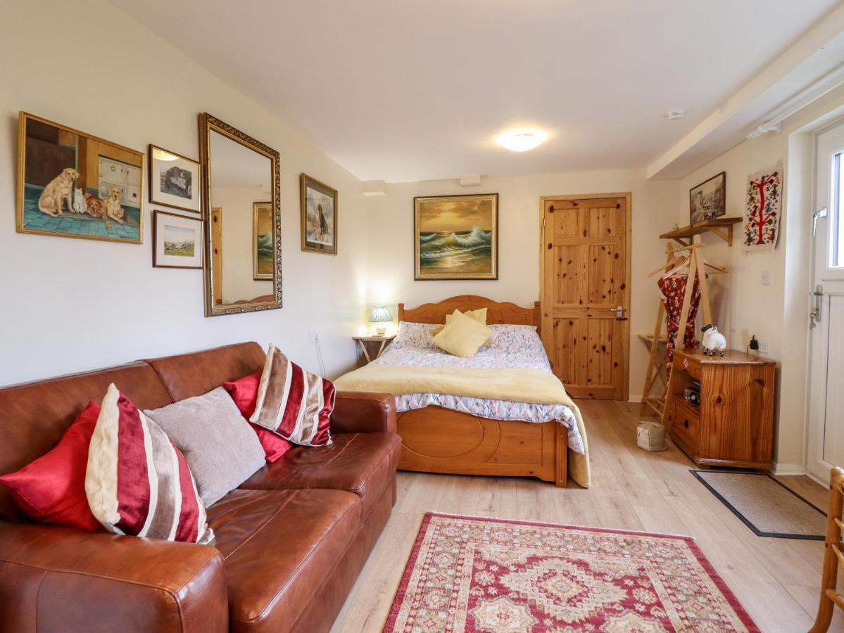Westoe Hideaway Villa Llangollen Exterior photo